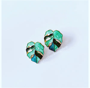 High Fashion Hallow Leaves Stud Earrings (Assorted Colours)